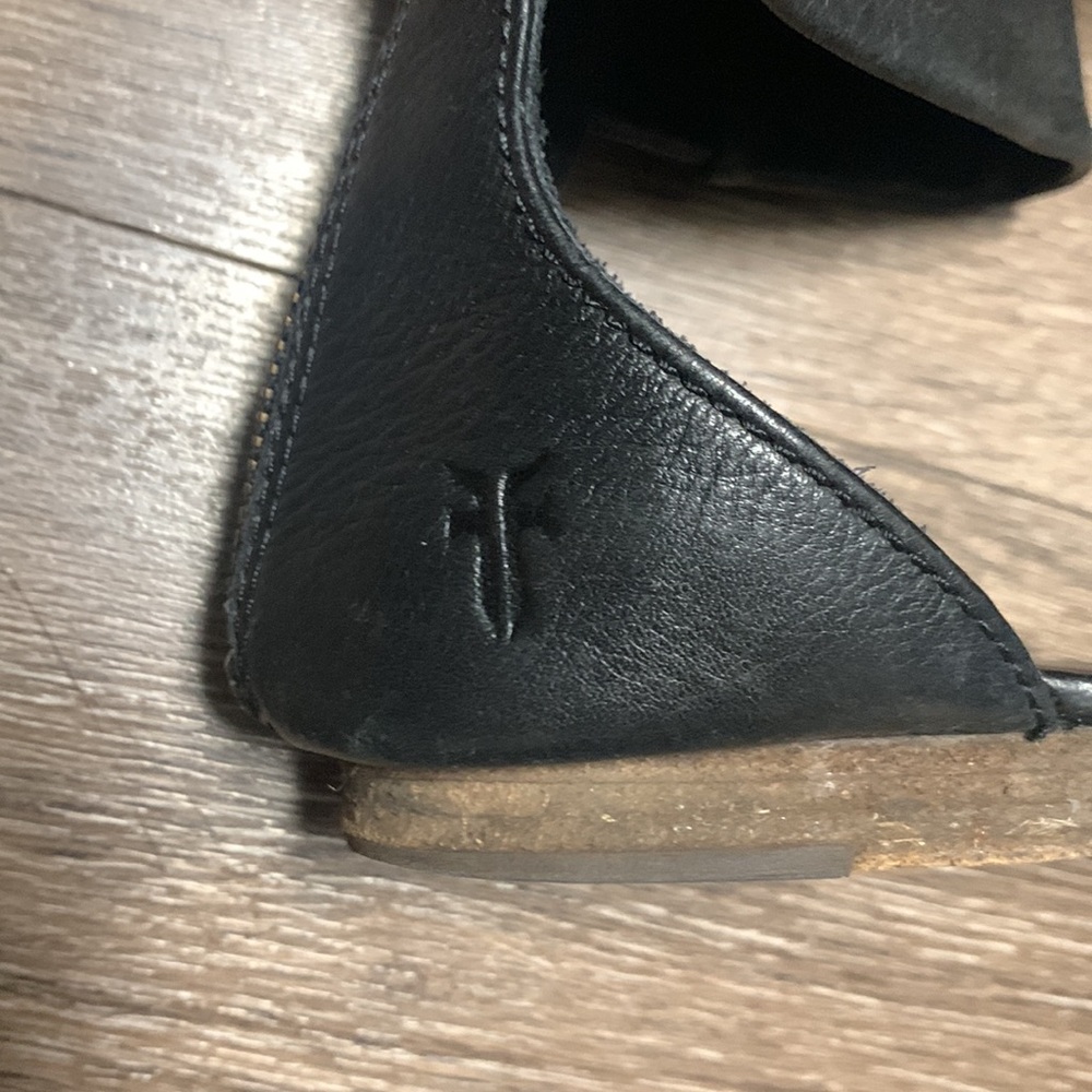 Frye Sandals - Picture 2 of 7